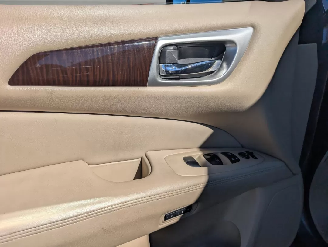 2013 /Almond Nissan Pathfinder Platinum (5N1AR2MN3DC) with an Other engine, located at 3959 U.S. 80 W, Phenix City, AL, 36870, (334) 297-4885, 32.469296, -85.135185 - Are you ready for your next family adventure or daily commute? Look no further than this **2013 Nissan Pathfinder Platinum**, perfectly equipped to enhance your lifestyle while providing safety and comfort. Whether you're navigating the bustling streets of Phenix City, AL, or setting out for a weeke - Photo#8