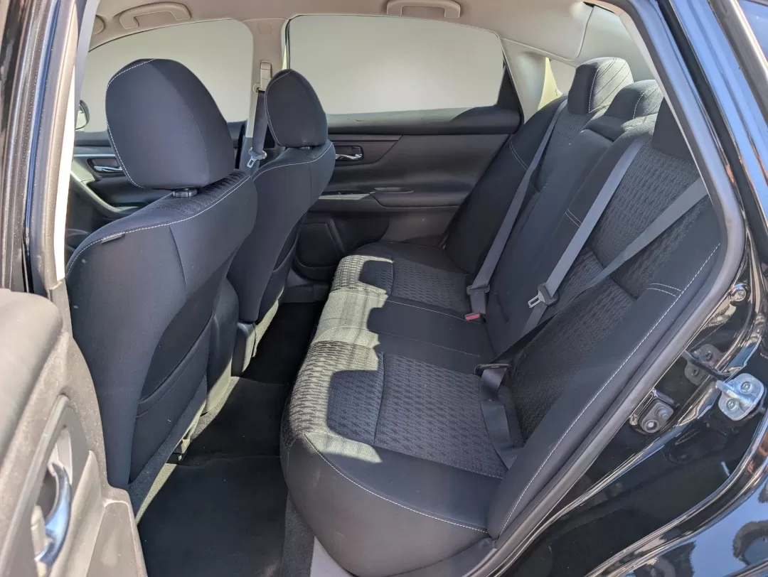 2016 /Charcoal Nissan Altima 2.5 S (1N4AL3AP3GC) with an Other engine, located at 3959 U.S. 80 W, Phenix City, AL, 36870, (334) 297-4885, 32.469296, -85.135185 - Experience a new level of driving with the 2016 Nissan Altima 2.5 S, a blend of style, reliability, and comfort-ideal for both daily commutes and weekend getaways. Whether you're a growing family navigating the bustling streets of Phenix City or a budget-conscious buyer searching for low down paymen - Photo#9