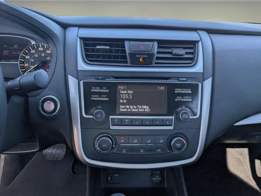 2016 /Charcoal Nissan Altima 2.5 S (1N4AL3AP3GC) with an Other engine, located at 3959 U.S. 80 W, Phenix City, AL, 36870, (334) 297-4885, 32.469296, -85.135185 - Experience a new level of driving with the 2016 Nissan Altima 2.5 S, a blend of style, reliability, and comfort-ideal for both daily commutes and weekend getaways. Whether you're a growing family navigating the bustling streets of Phenix City or a budget-conscious buyer searching for low down paymen - Photo#12