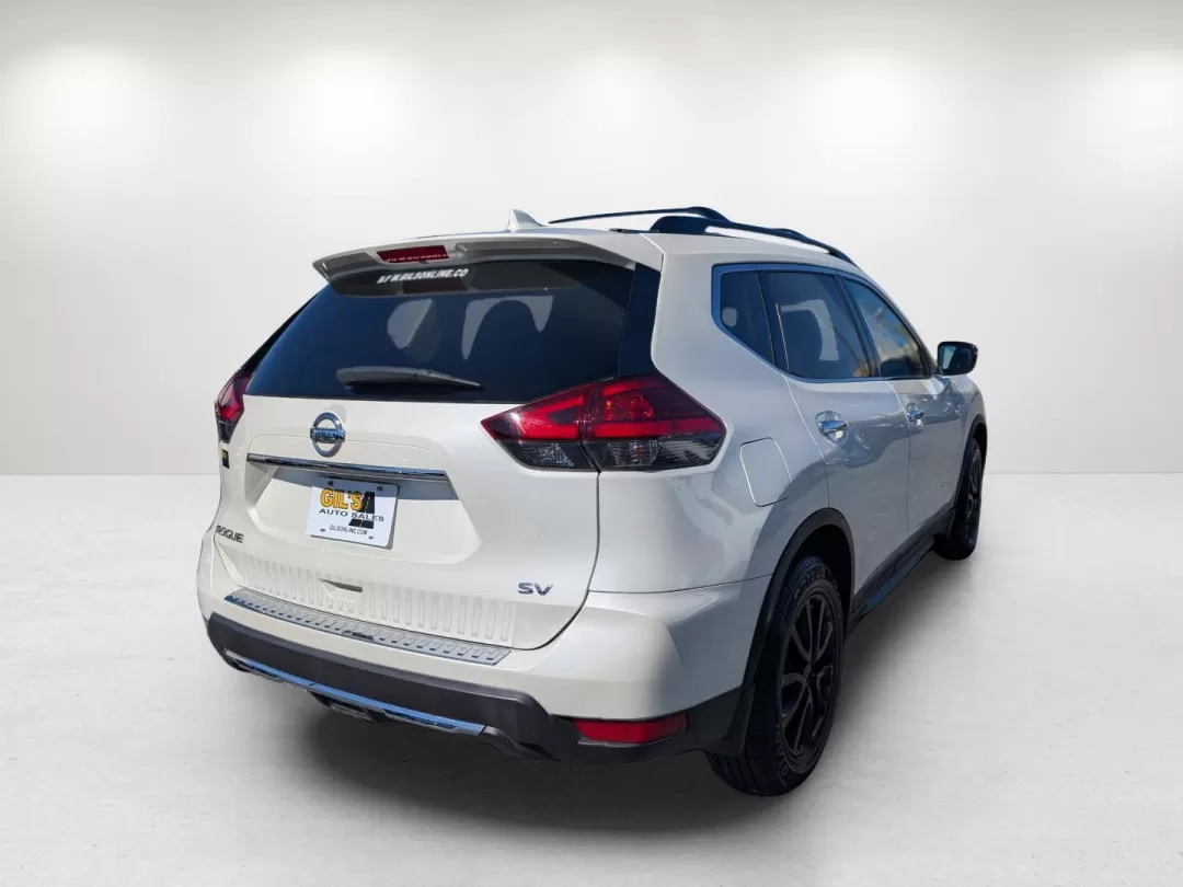 2017 /Charcoal Nissan Rogue SV (5N1AT2MT3HC) with an Other engine, located at 7000 Northlake Connector, Columbus, GA, 31904, (706) 987-8085, 32.524975, -84.978134 - **Experience Adventure with the 2017 Nissan Rogue SV at Gils Auto in Phenix City, AL!**<br /> <br /> Looking for the perfect SUV to elevate your family adventures or daily commutes? The 2017 Nissan Rogue SV is designed to meet your lifestyle needs, whether you're navigating city streets or exploring - Photo#4