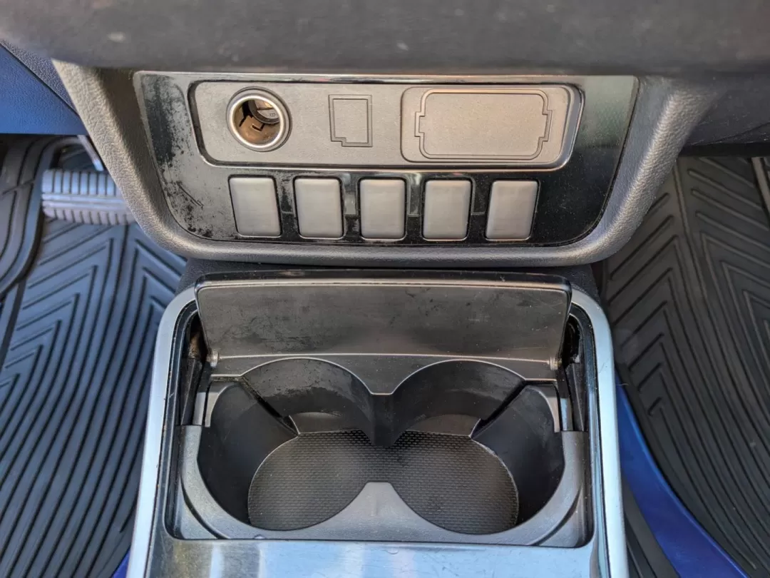 2018 Mitsubishi Outlander ES (JA4AD2A33JZ) with an Other engine, located at 1430 Gateway Drive, Opelika, AL, 36801, (334) 239-0944, 32.637871, -85.409790 - Are you ready for your next adventure? Look no further than this striking 2018 Mitsubishi Outlander ES, perfect for families on the go, weekend warriors, or anyone seeking a versatile and reliable SUV. With its spacious interior and advanced tech features, the Outlander is designed to enhance your l - Photo#14