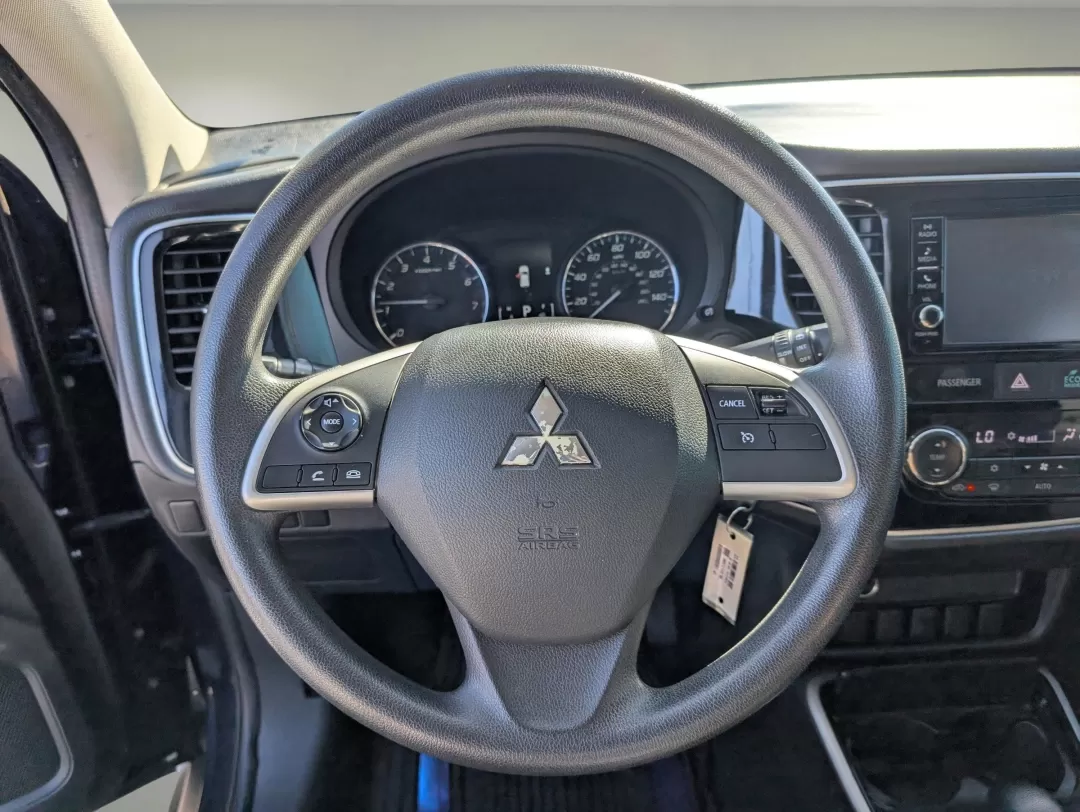 2018 Mitsubishi Outlander ES (JA4AD2A33JZ) with an Other engine, located at 1430 Gateway Drive, Opelika, AL, 36801, (334) 239-0944, 32.637871, -85.409790 - Are you ready for your next adventure? Look no further than this striking 2018 Mitsubishi Outlander ES, perfect for families on the go, weekend warriors, or anyone seeking a versatile and reliable SUV. With its spacious interior and advanced tech features, the Outlander is designed to enhance your l - Photo#16