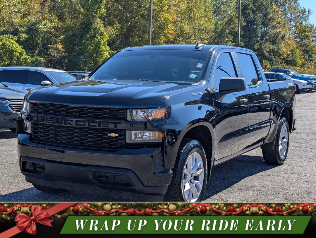 2021 /Jet Black Chevrolet Silverado 1500 Custom (1GCUYBEFXMZ) with an Other engine, located at 3959 U.S. 80 W, Phenix City, AL, 36870, (334) 297-4885, 32.469296, -85.135185 - Unleash your adventurous spirit with the 2021 Chevrolet Silverado 1500, an ideal companion whether you're navigating the daily grind or embarking on weekend getaways. Offering a perfect blend of rugged capability and modern technology, this pickup truck ensures comfort and performance, making it a t - Photo#0