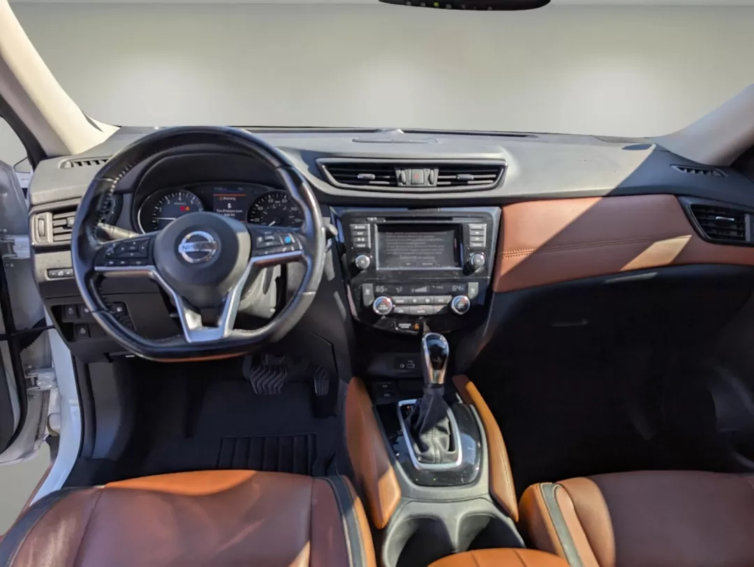 2018 /Platinum Nissan Rogue SL (JN8AT2MTXJW) with an Other engine, located at 1430 Gateway Drive, Opelika, AL, 36801, (334) 239-0944, 32.637871, -85.409790 - **Discover Your Next Adventure with the 2018 Nissan Rogue SL at Gils Auto!**<br /> <br /> Are you ready to elevate your daily commute or embark on weekend adventures with friends and family? Look no further than this stunning 2018 Nissan Rogue SL, available now at Gils Auto, your premier Buy Here Pa - Photo#10