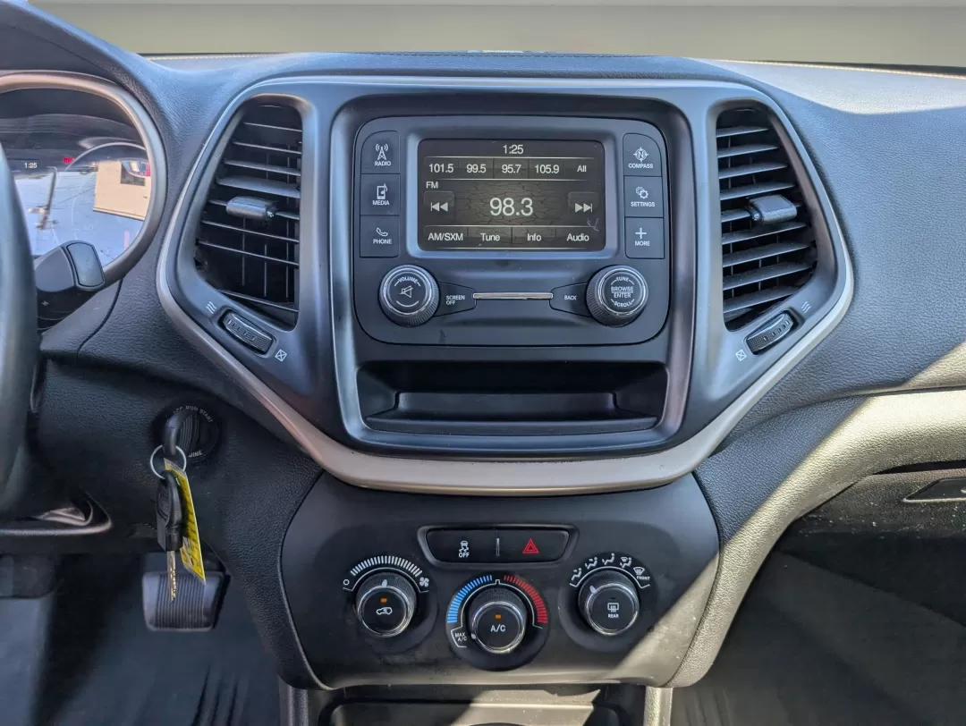 2017 /Black Jeep Cherokee Altitude (1C4PJLAB5HW) with an Other engine, located at 3959 U.S. 80 W, Phenix City, AL, 36870, (334) 297-4885, 32.469296, -85.135185 - 2017 Jeep Cherokee Altitude - Photo#13