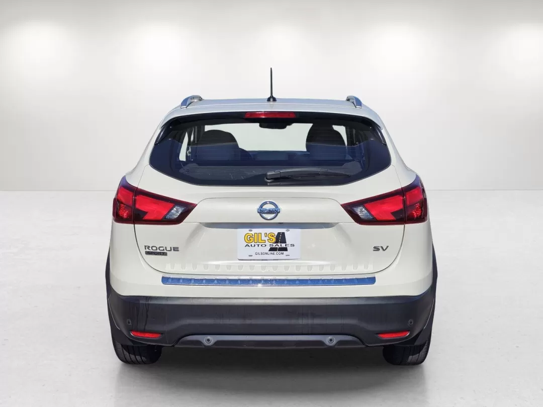 2019 /Light Gray Nissan Rogue SV (JN1BJ1CP6KW) with an Other engine, located at 521 Old Farm Lane Rd, Prattville, AL, 36066, (334) 325-1505, 32.482460, -86.416367 - Explore new horizons and elevate your daily adventures with the 2019 Nissan Rogue SV, a perfect blend of comfort, safety, and style, available now at Gils Auto in Prattville, Alabama. Whether you're commuting to work, running errands around the bustling downtown Prattville, or taking the family on a - Photo#6