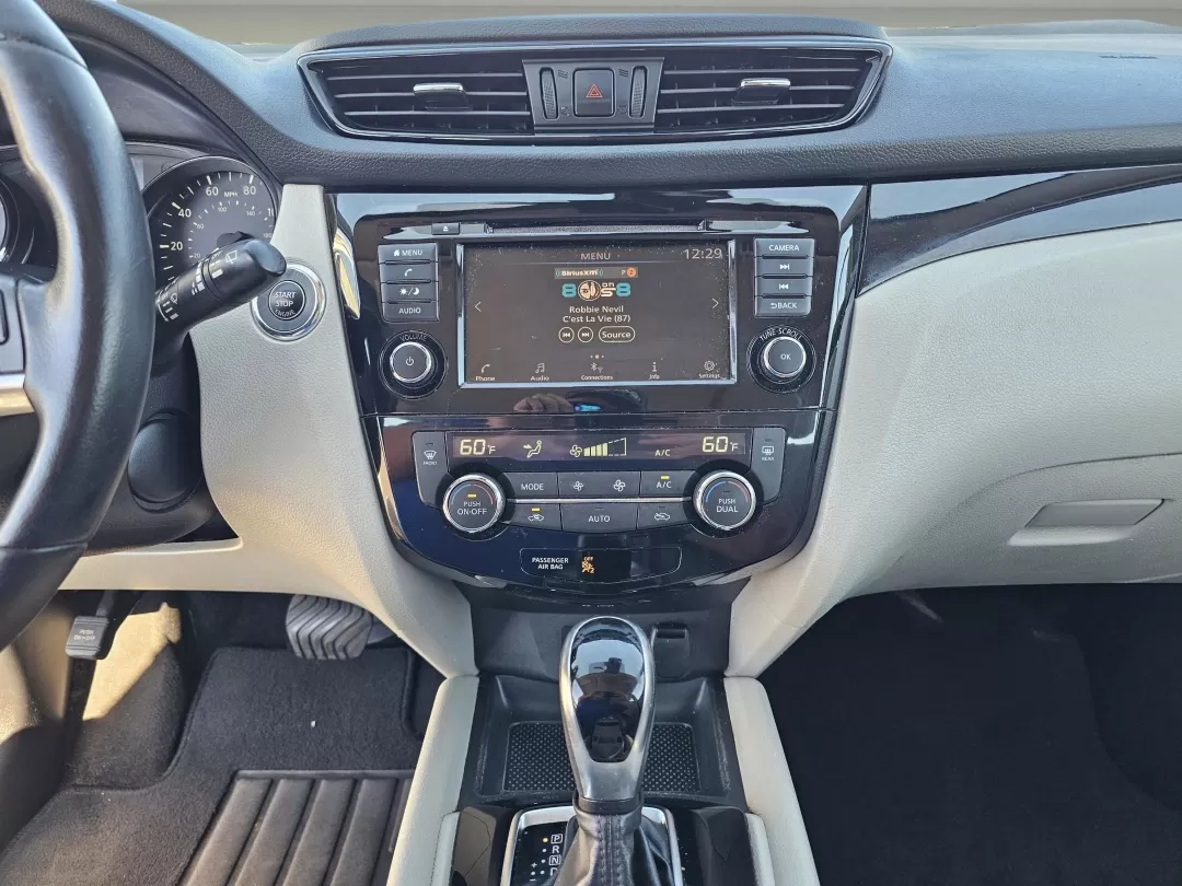 2019 /Light Gray Nissan Rogue SV (JN1BJ1CP6KW) with an Other engine, located at 521 Old Farm Lane Rd, Prattville, AL, 36066, (334) 325-1505, 32.482460, -86.416367 - Explore new horizons and elevate your daily adventures with the 2019 Nissan Rogue SV, a perfect blend of comfort, safety, and style, available now at Gils Auto in Prattville, Alabama. Whether you're commuting to work, running errands around the bustling downtown Prattville, or taking the family on a - Photo#12