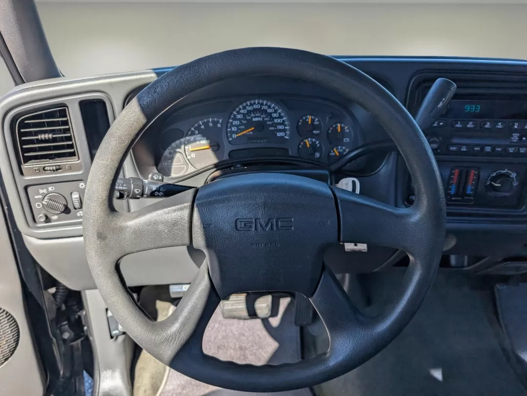 2004 /Dark Pewter GMC Sierra 1500 (1GTEC14X14Z) with an Other engine, located at 3959 U.S. 80 W, Phenix City, AL, 36870, (334) 297-4885, 32.469296, -85.135185 - 2004 GMC Sierra 1500 - Photo#15