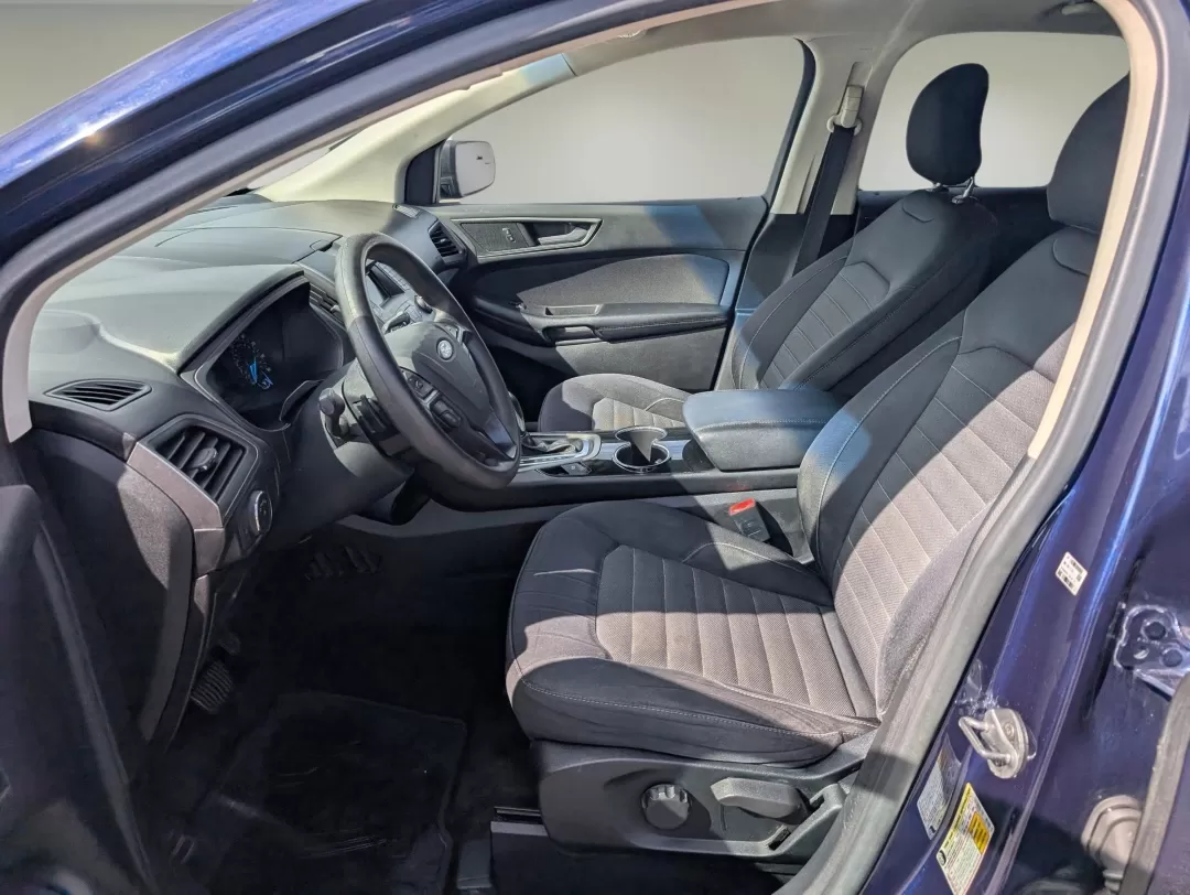 2016 Ford Edge SE (2FMPK3G92GB) with an Other engine, located at 3959 U.S. 80 W, Phenix City, AL, 36870, (334) 297-4885, 32.469296, -85.135185 - **Adventure Awaits with the 2016 Ford Edge SE Your Next Family SUV!**<br /> <br /> Are you ready to elevate your family adventures or daily commutes? Look no further than the 2016 Ford Edge SE, a versatile SUV designed for families on the go, budget-conscious buyers, or anyone seeking a reliable ve - Photo#10