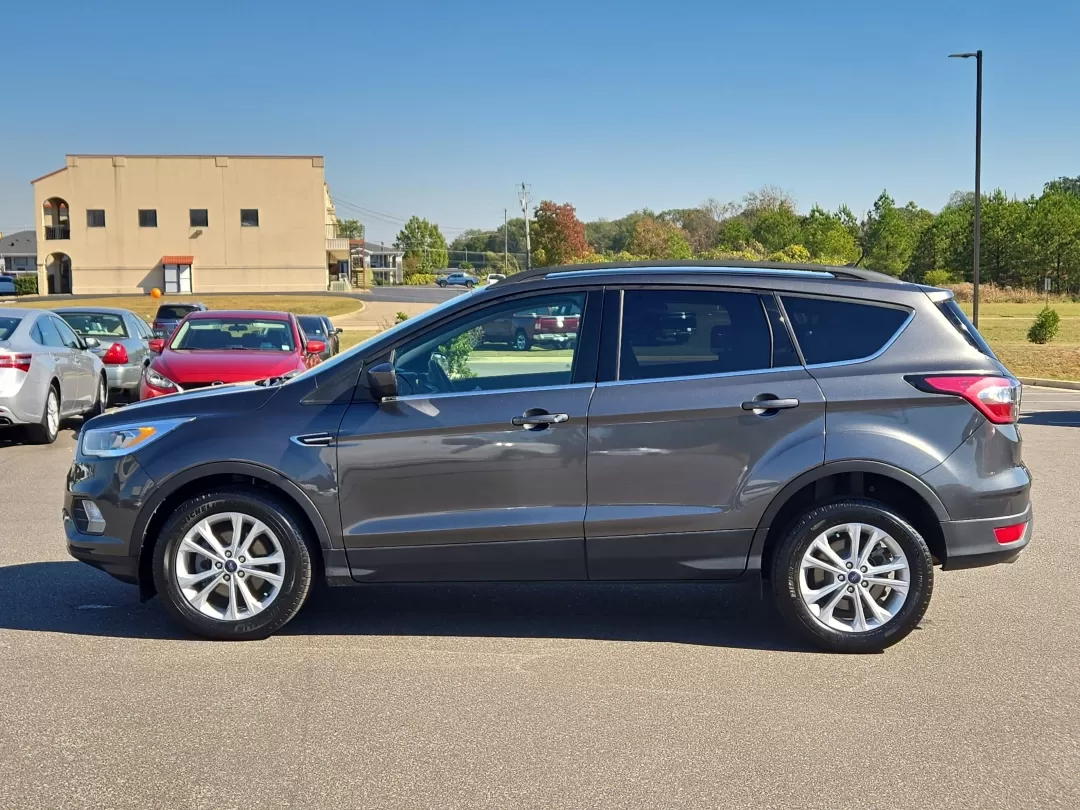 2018 Ford Escape SEL (1FMCU0HD3JU) with an Other engine, located at 521 Old Farm Lane Rd, Prattville, AL, 36066, (334) 325-1505, 32.482460, -86.416367 - 2018 Ford Escape SEL - Photo#8