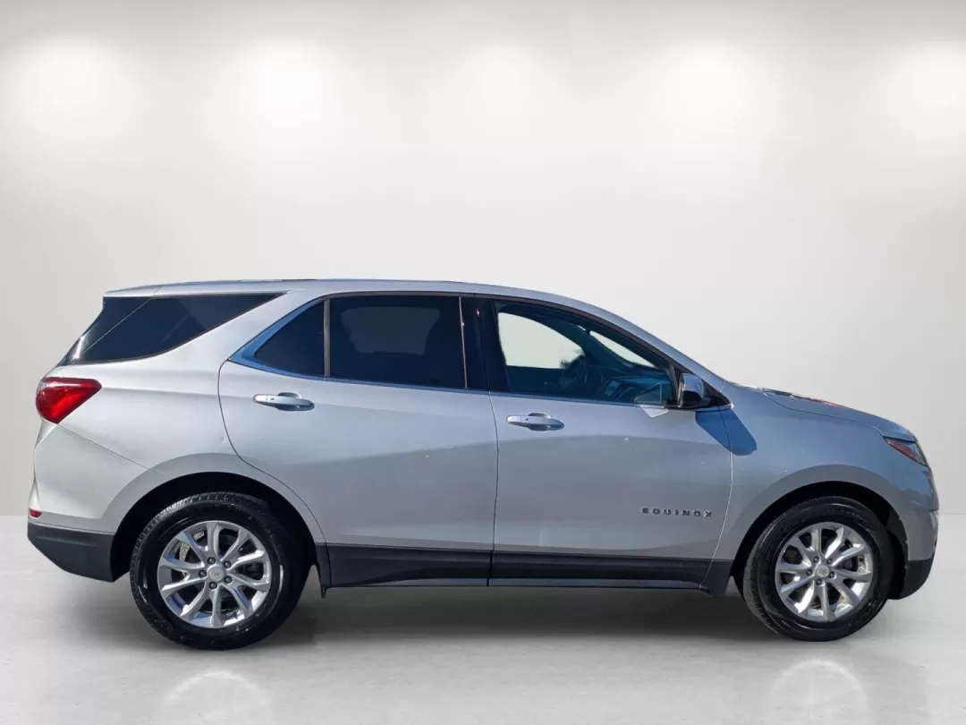 2018 /Jet Black Chevrolet Equinox LT (2GNAXJEV9J6) with an Other engine, located at 804 22nd Ave, Phenix City, AL, 36870, (334) 297-1860, 32.484749, -85.024475 - 2018 Chevrolet Equinox LT - Photo#3