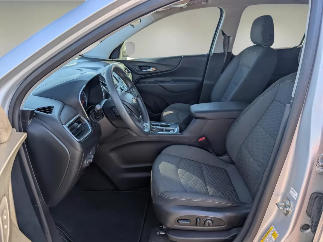 2018 /Jet Black Chevrolet Equinox LT (2GNAXJEV9J6) with an Other engine, located at 804 22nd Ave, Phenix City, AL, 36870, (334) 297-1860, 32.484749, -85.024475 - 2018 Chevrolet Equinox LT - Photo#9