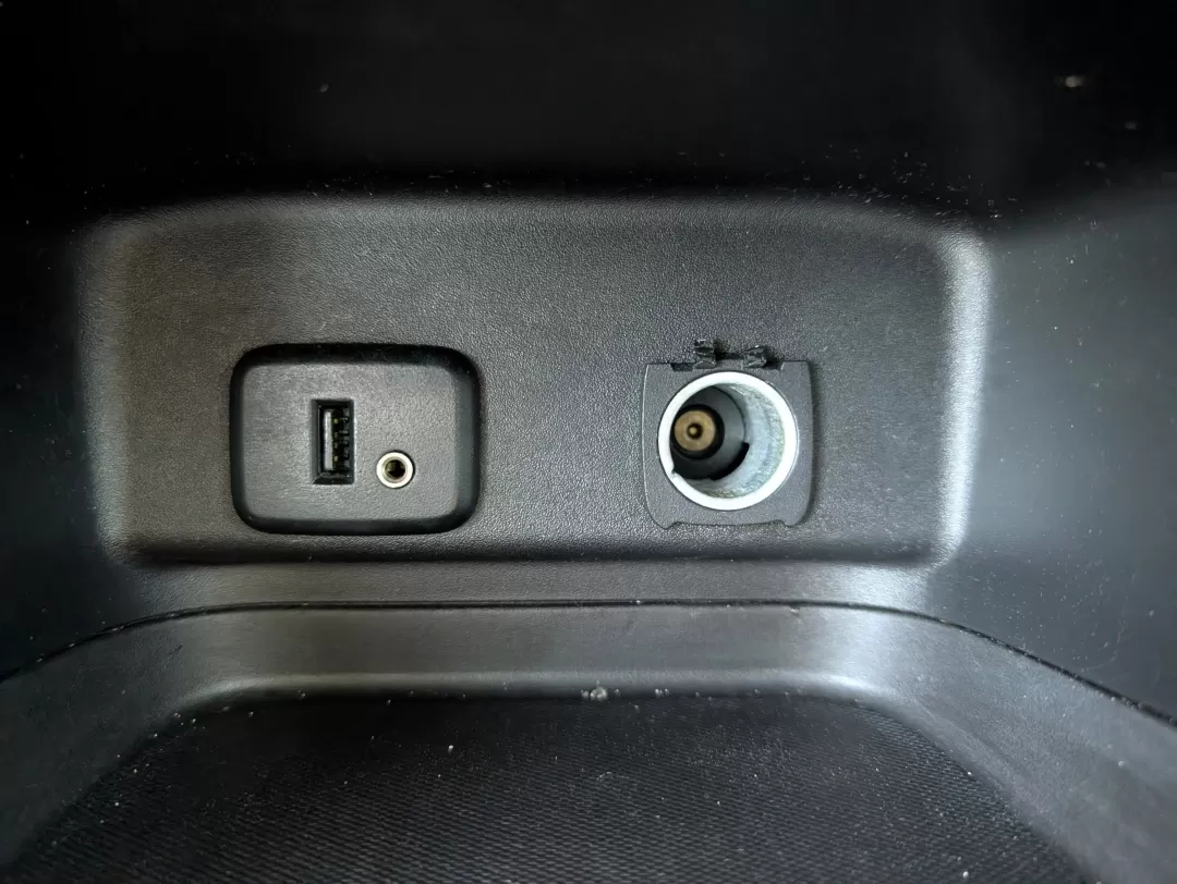 2018 /Jet Black Chevrolet Equinox LT (2GNAXJEV9J6) with an Other engine, located at 804 22nd Ave, Phenix City, AL, 36870, (334) 297-1860, 32.484749, -85.024475 - 2018 Chevrolet Equinox LT - Photo#13