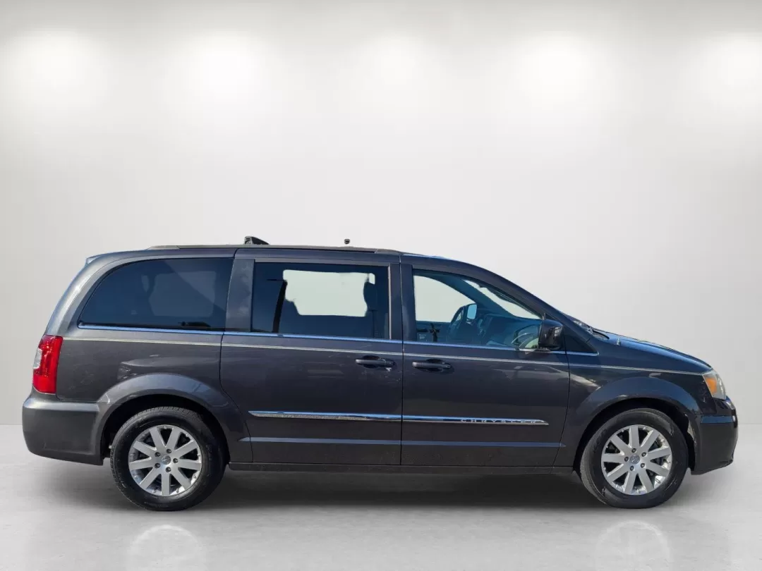 2015 /Black/Light Graystone Chrysler Town and Country Touring (2C4RC1BG6FR) with an Other engine, located at 3959 U.S. 80 W, Phenix City, AL, 36870, (334) 297-4885, 32.469296, -85.135185 - 2015 Chrysler Town and Country Touring - Photo#3