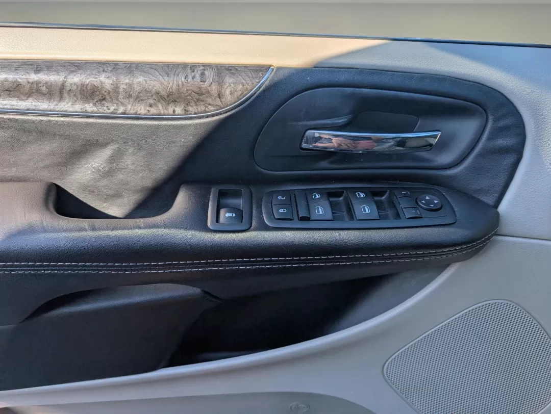 2015 /Black/Light Graystone Chrysler Town and Country Touring (2C4RC1BG6FR) with an Other engine, located at 5115 14th Ave., Columbus, GA, 31904, (706) 323-0345, 32.511494, -84.971046 - Are you ready to transform your family adventures into unforgettable road trips or daily commutes? Look no further than this stunning 2015 Chrysler Town and Country Touring minivan, available now at Gils Auto in Phenix City, AL. Perfect for growing families or those who love to travel in comfort, - Photo#8