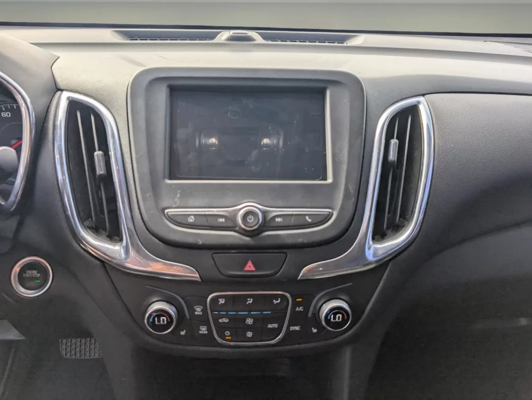 2018 /Jet Black Chevrolet Equinox LT (2GNAXTEX2J6) with an Other engine, located at 3959 U.S. 80 W, Phenix City, AL, 36870, (334) 297-4885, 32.469296, -85.135185 - **Discover Your Next Adventure with the 2018 Chevrolet Equinox LT!**<br /> <br /> Are you ready to elevate your driving experience? The 2018 Chevrolet Equinox LT is not just a vehicle; it's a lifestyle companion designed for your daily commutes, weekend getaways, and everything in between. With its - Photo#11