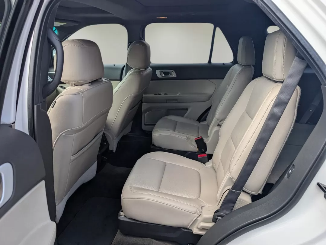 2013 Ford Explorer Limited (1FM5K7F8XDG) with an Other engine, located at 1430 Gateway Drive, Opelika, AL, 36801, (334) 239-0944, 32.637871, -85.409790 - **Discover Your Next Adventure with the 2013 Ford Explorer Limited at Gils Auto**<br /> <br /> Are you ready to elevate your family adventures or tackle your daily commute with confidence? Look no further than this stunning 2013 Ford Explorer Limited, perfectly equipped for those who seek both comfo - Photo#10