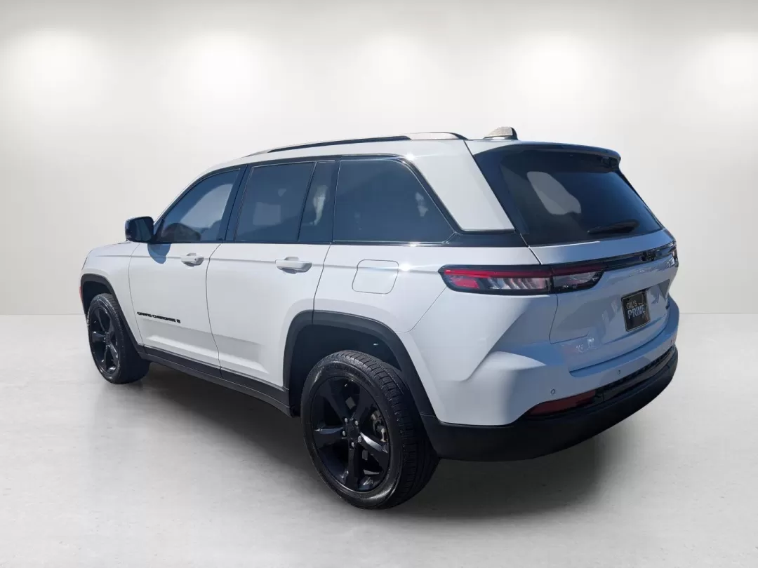 2023 /Global Black Jeep Grand Cherokee Limited (1C4RJGBG7PC) with an Other engine, located at 3959 U.S. 80 W, Phenix City, AL, 36870, (334) 297-4885, 32.469296, -85.135185 - **Explore the 2023 Jeep Grand Cherokee Limited: Your Ticket to Adventure in Phenix City!**<br /> <br /> Are you ready for your next adventure? The 2023 Jeep Grand Cherokee Limited isn't just a vehicle; it's your gateway to freedom. Whether you're navigating the bustle of daily life or setting off on - Photo#6