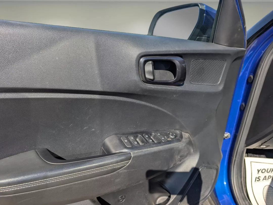 2023 /Black Hyundai Venue Limited (KMHRC8A39PU) with an Other engine, located at 3959 U.S. 80 W, Phenix City, AL, 36870, (334) 297-4885, 32.469296, -85.135185 - **Explore the Open Road in the 2023 Hyundai Venue Limited Your Perfect Companion for Adventures and Daily Commutes!**<br /> <br /> Are you in the market for a versatile SUV that excels in both urban living and weekend escapades? Look no further than the 2023 Hyundai Venue Limited, now available at - Photo#5