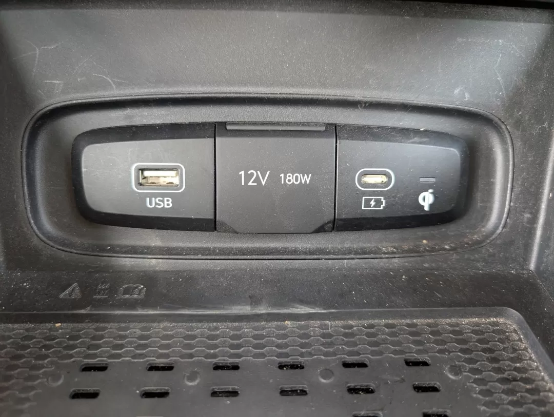 2023 /Black Hyundai Venue Limited (KMHRC8A39PU) with an Other engine, located at 3959 U.S. 80 W, Phenix City, AL, 36870, (334) 297-4885, 32.469296, -85.135185 - **Explore the Open Road in the 2023 Hyundai Venue Limited Your Perfect Companion for Adventures and Daily Commutes!**<br /> <br /> Are you in the market for a versatile SUV that excels in both urban living and weekend escapades? Look no further than the 2023 Hyundai Venue Limited, now available at - Photo#11