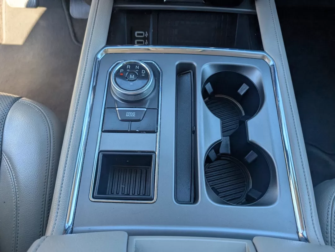 2018 Ford Expedition XLT (1FMJU1HT9JE) with an Other engine, located at 3959 U.S. 80 W, Phenix City, AL, 36870, (334) 297-4885, 32.469296, -85.135185 - 2018 Ford Expedition XLT - Photo#13