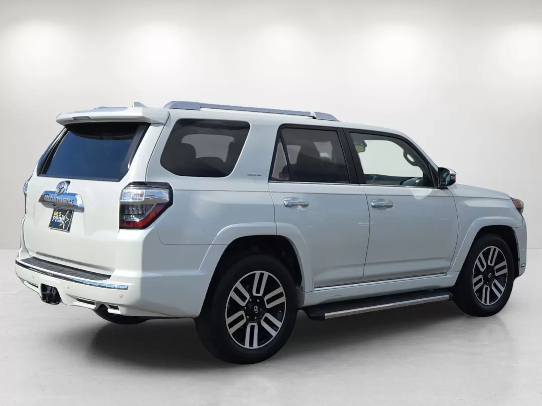 2018 Toyota 4Runner Limited (JTEZU5JR9J5) with an Other engine, located at 521 Old Farm Lane Rd, Prattville, AL, 36066, (334) 325-1505, 32.482460, -86.416367 - **Adventure Awaits: Explore the 2018 Toyota 4Runner at Gils Auto in Prattville!**<br /> <br /> Are you ready for your next adventure? Whether you're hitting the road with friends, making weekend getaways, or simply needing a reliable SUV for your daily commute, the 2018 Toyota 4Runner is the perfect - Photo#5