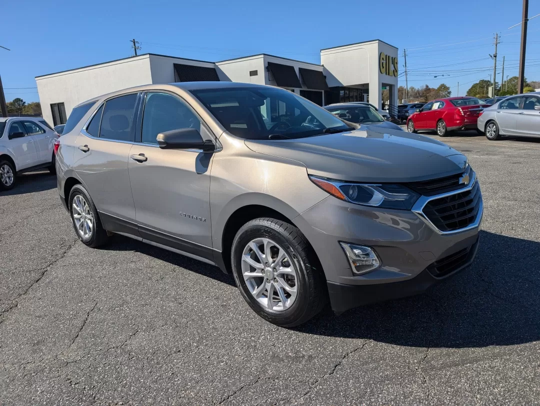 2018 /Medium Ash Gray Chevrolet Equinox LT (3GNAXJEV8JS) with an Other engine, located at 3959 U.S. 80 W, Phenix City, AL, 36870, (334) 297-4885, 32.469296, -85.135185 - 2018 Chevrolet Equinox LT - Photo#2