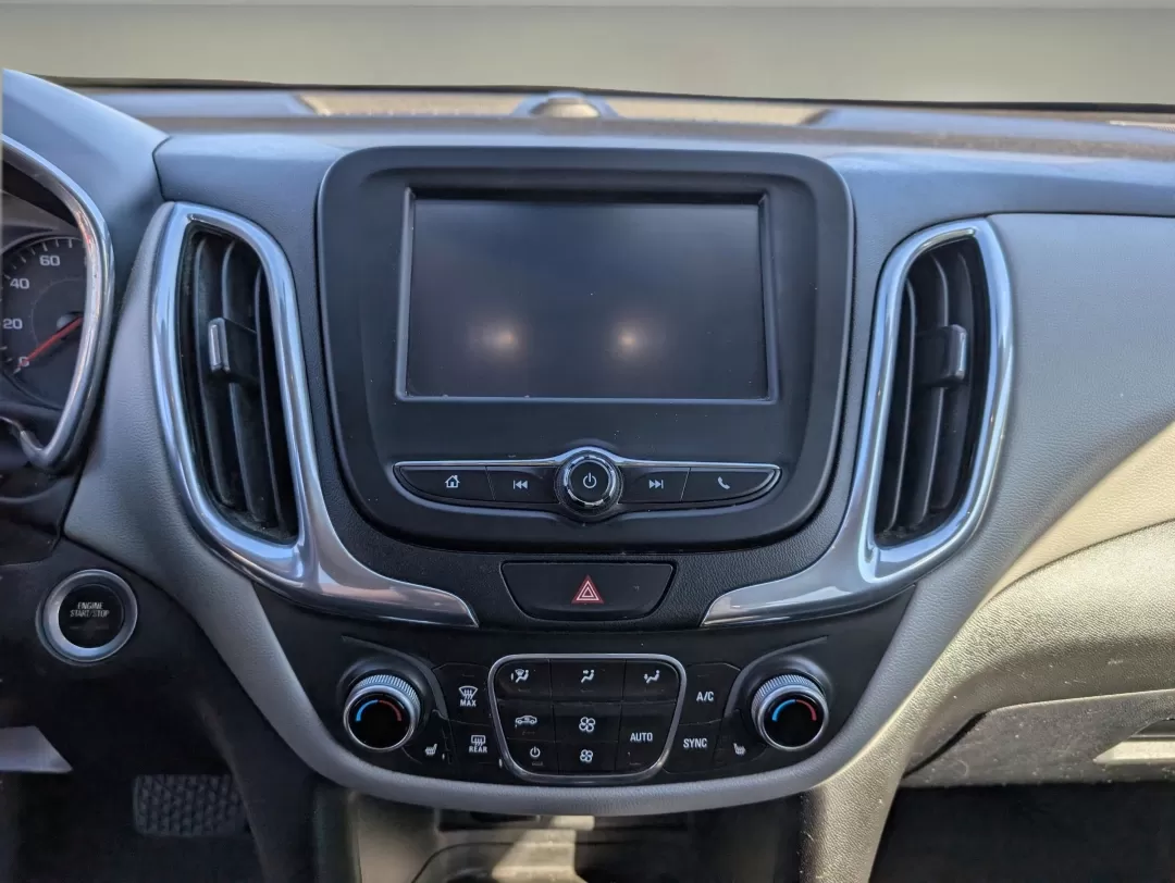 2018 /Medium Ash Gray Chevrolet Equinox LT (3GNAXJEV8JS) with an Other engine, located at 3959 U.S. 80 W, Phenix City, AL, 36870, (334) 297-4885, 32.469296, -85.135185 - **Adventure Awaits with This 2018 Chevrolet Equinox LT! Perfect for Families and Weekend Explorers!**<br /> <br /> Are you looking for a versatile and reliable SUV that perfectly balances comfort, technology, and performance? Look no further! This 2018 Chevrolet Equinox LT is the ideal vehicle for f - Photo#15