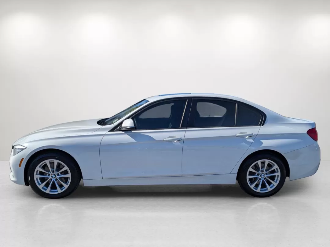 2017 BMW 3 Series 320i (WBA8E1G38HN) with an Other engine, located at 3959 U.S. 80 W, Phenix City, AL, 36870, (334) 297-4885, 32.469296, -85.135185 - 2017 BMW 3 Series 320i - Photo#7