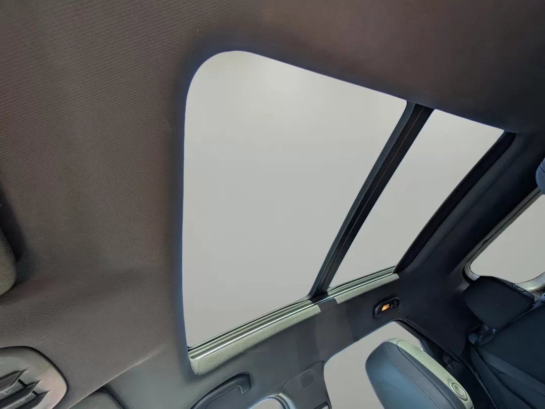 2021 /Jet Black with Red accents Chevrolet Trailblazer RS (KL79MTSL5MB) with an Other engine, located at 1430 Gateway Drive, Opelika, AL, 36801, (334) 239-0944, 32.637871, -85.409790 - **Explore Your Next Adventure with the 2021 Chevrolet Trailblazer RS at Gils Auto Phenix City!**<br /> <br /> Are you ready to elevate your family's road trips or daily commute? The 2021 Chevrolet Trailblazer RS is the perfect blend of versatility, style, and technology, making it an ideal companio - Photo#16