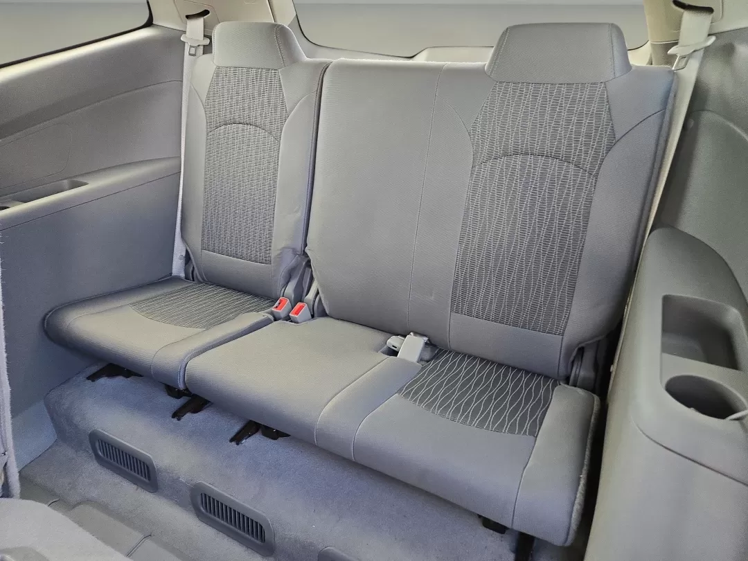 2017 /Dark Titanium/Light Titanium Chevrolet Traverse LS (1GNKRFED6HJ) with an Other engine, located at 521 Old Farm Lane Rd, Prattville, AL, 36066, (334) 325-1505, 32.482460, -86.416367 - **Explore the Open Road with the 2017 Chevrolet Traverse LS Perfect for Family Adventures!**<br /> <br /> If you're in search of a reliable and spacious SUV that fits your family's lifestyle, look no further than the 2017 Chevrolet Traverse LS available at Gils Auto in Prattville, AL. With its gene - Photo#14