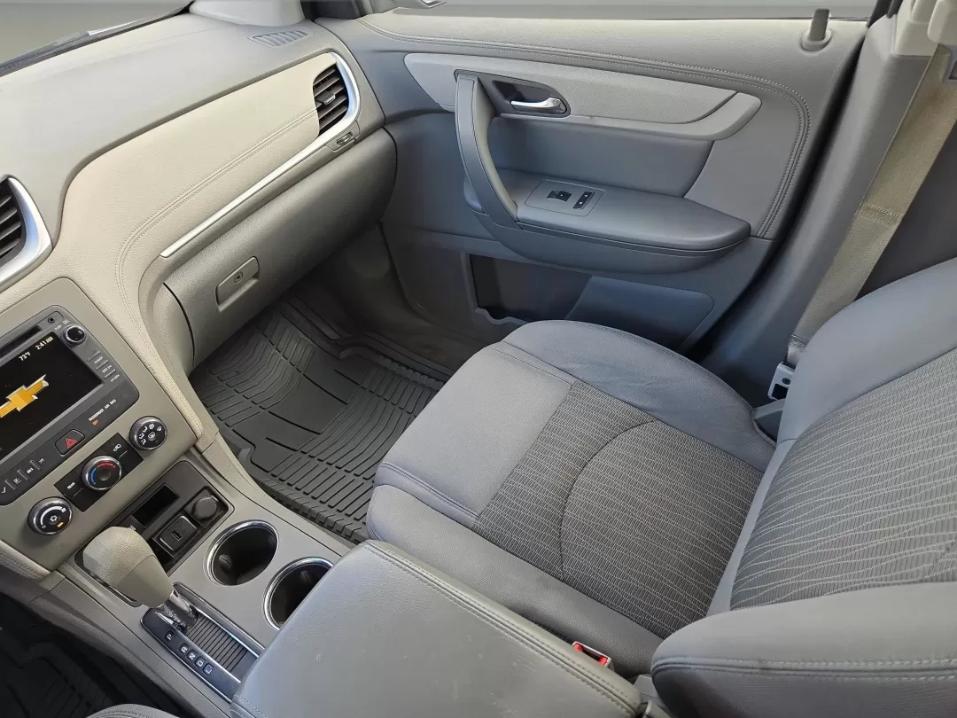 2017 /Dark Titanium/Light Titanium Chevrolet Traverse LS (1GNKRFED6HJ) with an Other engine, located at 521 Old Farm Lane Rd, Prattville, AL, 36066, (334) 325-1505, 32.482460, -86.416367 - **Explore the Open Road with the 2017 Chevrolet Traverse LS Perfect for Family Adventures!**<br /> <br /> If you're in search of a reliable and spacious SUV that fits your family's lifestyle, look no further than the 2017 Chevrolet Traverse LS available at Gils Auto in Prattville, AL. With its gene - Photo#16