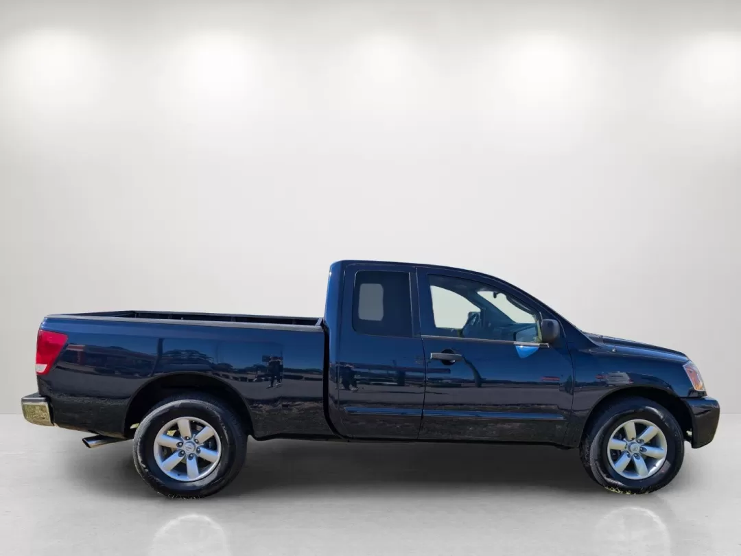 2008 Nissan TITAN SE; LE; XE (1N6BA06A58N) with an Other engine, located at 1430 Gateway Drive, Opelika, AL, 36801, (334) 239-0944, 32.637871, -85.409790 - **Elevate Your Adventures with the 2008 Nissan TITAN SE: Perfect for Weekend Getaways and Daily Drives!**<br /> <br /> Are you ready to take your weekend adventures to the next level? Whether you're planning a trip to Lake Harding or need a reliable vehicle for your daily commute, the 2008 Nissan TI - Photo#3