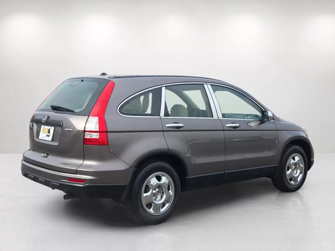 2010 Honda CR-V LX (5J6RE4H37AL) with an Other engine, located at 521 Old Farm Lane Rd, Prattville, AL, 36066, (334) 325-1505, 32.482460, -86.416367 - Are you ready to elevate your lifestyle with an SUV that combines reliability, comfort, and adventure? Look no further than this 2010 Honda CR-V LX, now available at Gils Auto in Prattville, AL. This versatile vehicle is perfect for families, weekend adventurers, and anyone in need of a dependable r - Photo#6