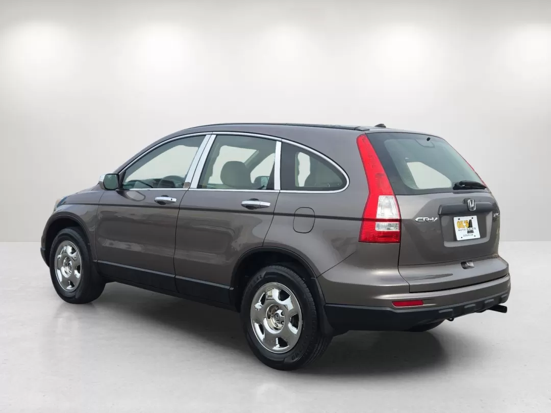 2010 Honda CR-V LX (5J6RE4H37AL) with an Other engine, located at 521 Old Farm Lane Rd, Prattville, AL, 36066, (334) 325-1505, 32.482460, -86.416367 - Are you ready to elevate your lifestyle with an SUV that combines reliability, comfort, and adventure? Look no further than this 2010 Honda CR-V LX, now available at Gils Auto in Prattville, AL. This versatile vehicle is perfect for families, weekend adventurers, and anyone in need of a dependable r - Photo#8