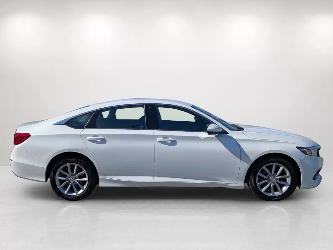 2022 Honda Accord Sedan LX (1HGCV1F12NA) with an Other engine, located at 7000 Northlake Connector, Columbus, GA, 31904, (706) 987-8085, 32.524975, -84.978134 - Experience the freedom of the open road with the 2022 Honda Accord Sedan, a superb choice for anyone seeking a reliable and stylish vehicle. Perfect for both long commutes and weekend getaways, this sedan offers a blend of performance, comfort, and cutting-edge technology that makes every drive enjo - Photo#3