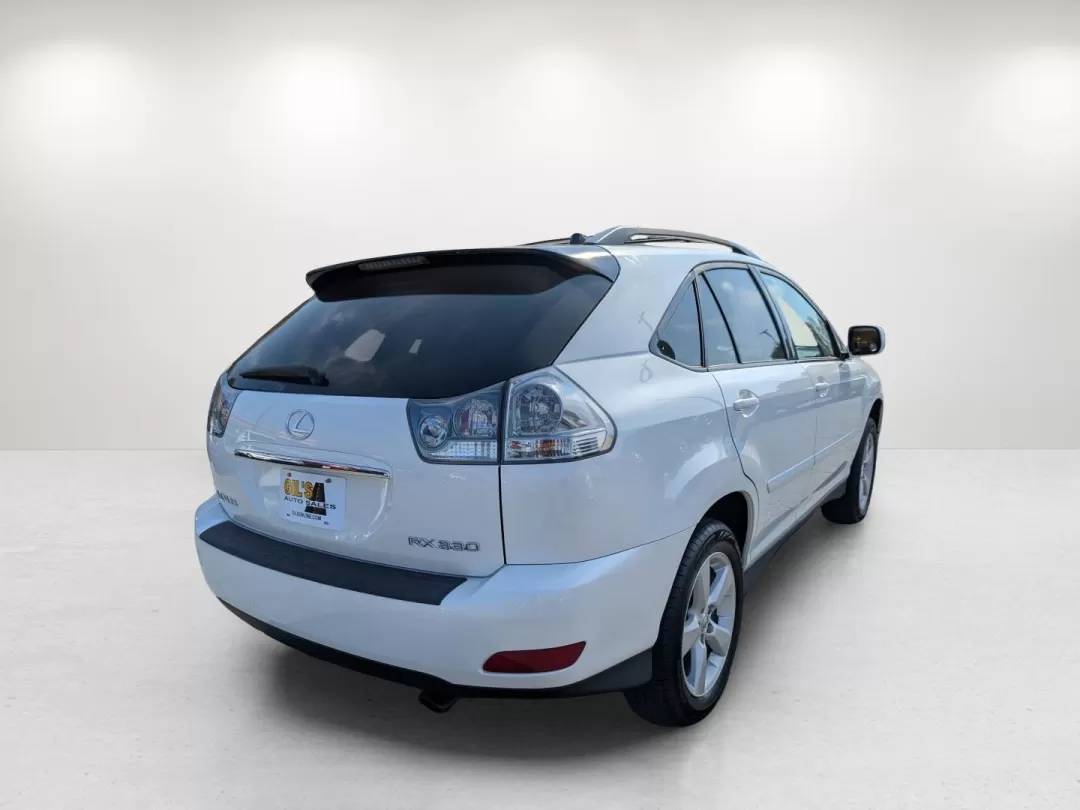 2005 Lexus RX 330 (2T2GA31U75C) with an Other engine, located at 7000 Northlake Connector, Columbus, GA, 31904, (706) 987-8085, 32.524975, -84.978134 - **Discover Your Adventure with the 2005 Lexus RX 330 at Gils Auto in Phenix City, AL!**<br /> <br /> Ready to elevate your daily commute or weekend getaway? The 2005 Lexus RX 330 is the perfect SUV for those seeking a blend of comfort, style, and practicality. With its spacious interior and robust f - Photo#4