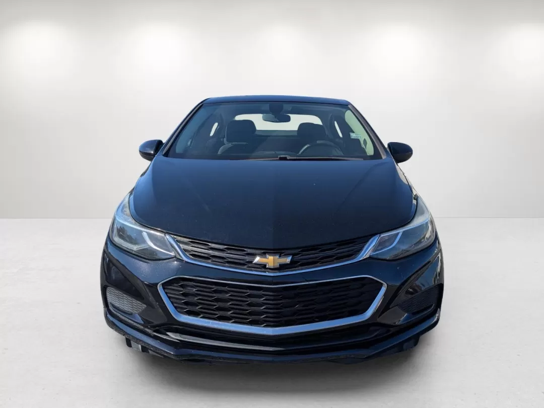 2017 /Jet Black Chevrolet Cruze LT (1G1BE5SM1H7) with an Other engine, located at 1430 Gateway Drive, Opelika, AL, 36801, (334) 239-0944, 32.637871, -85.409790 - **Elevate Your Commute with the 2017 Chevrolet Cruze LT at Gils Auto, Phenix City!**<br /> <br /> Imagine transforming your daily commute into a comfortable and stylish journey. Whether you're navigating through the bustling streets of Phenix City or heading out for a weekend adventure, the 2017 Che - Photo#1