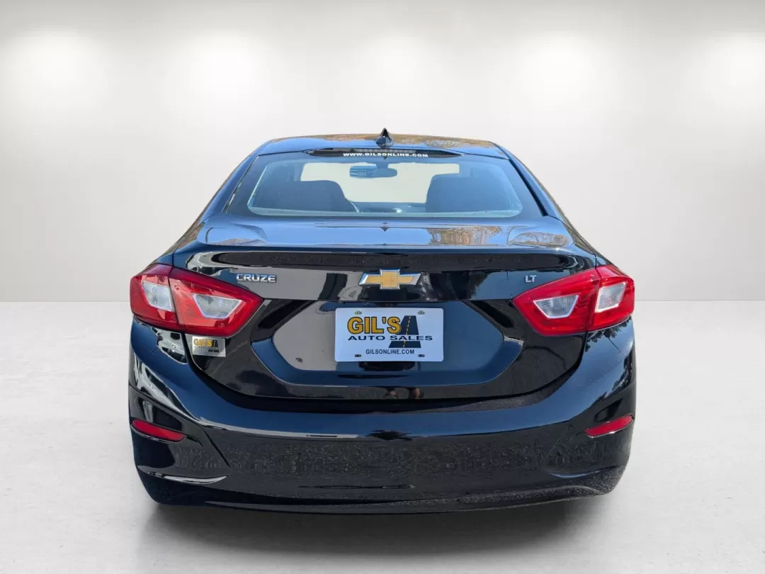 2017 /Jet Black Chevrolet Cruze LT (1G1BE5SM1H7) with an Other engine, located at 1430 Gateway Drive, Opelika, AL, 36801, (334) 239-0944, 32.637871, -85.409790 - **Elevate Your Commute with the 2017 Chevrolet Cruze LT at Gils Auto, Phenix City!**<br /> <br /> Imagine transforming your daily commute into a comfortable and stylish journey. Whether you're navigating through the bustling streets of Phenix City or heading out for a weekend adventure, the 2017 Che - Photo#5