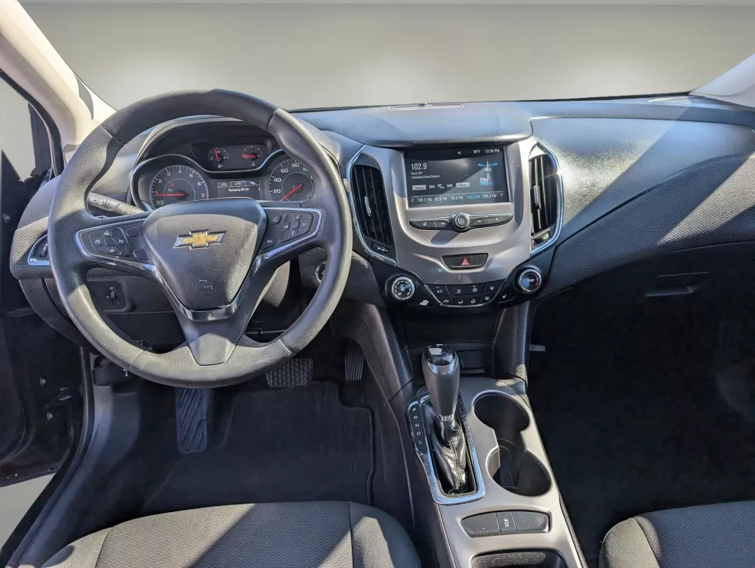 2017 /Jet Black Chevrolet Cruze LT (1G1BE5SM1H7) with an Other engine, located at 1430 Gateway Drive, Opelika, AL, 36801, (334) 239-0944, 32.637871, -85.409790 - **Elevate Your Commute with the 2017 Chevrolet Cruze LT at Gils Auto, Phenix City!**<br /> <br /> Imagine transforming your daily commute into a comfortable and stylish journey. Whether you're navigating through the bustling streets of Phenix City or heading out for a weekend adventure, the 2017 Che - Photo#11