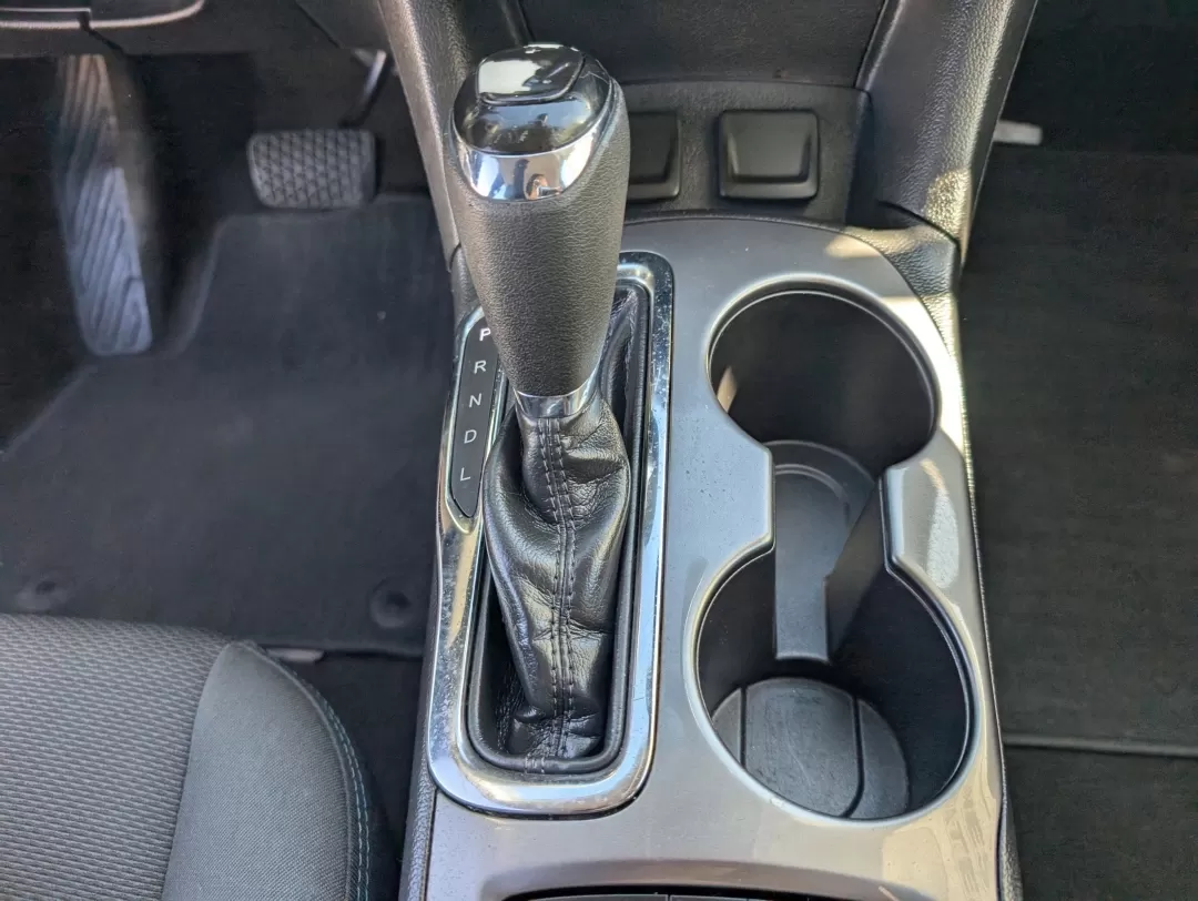 2017 /Jet Black Chevrolet Cruze LT (1G1BE5SM1H7) with an Other engine, located at 1430 Gateway Drive, Opelika, AL, 36801, (334) 239-0944, 32.637871, -85.409790 - **Elevate Your Commute with the 2017 Chevrolet Cruze LT at Gils Auto, Phenix City!**<br /> <br /> Imagine transforming your daily commute into a comfortable and stylish journey. Whether you're navigating through the bustling streets of Phenix City or heading out for a weekend adventure, the 2017 Che - Photo#12