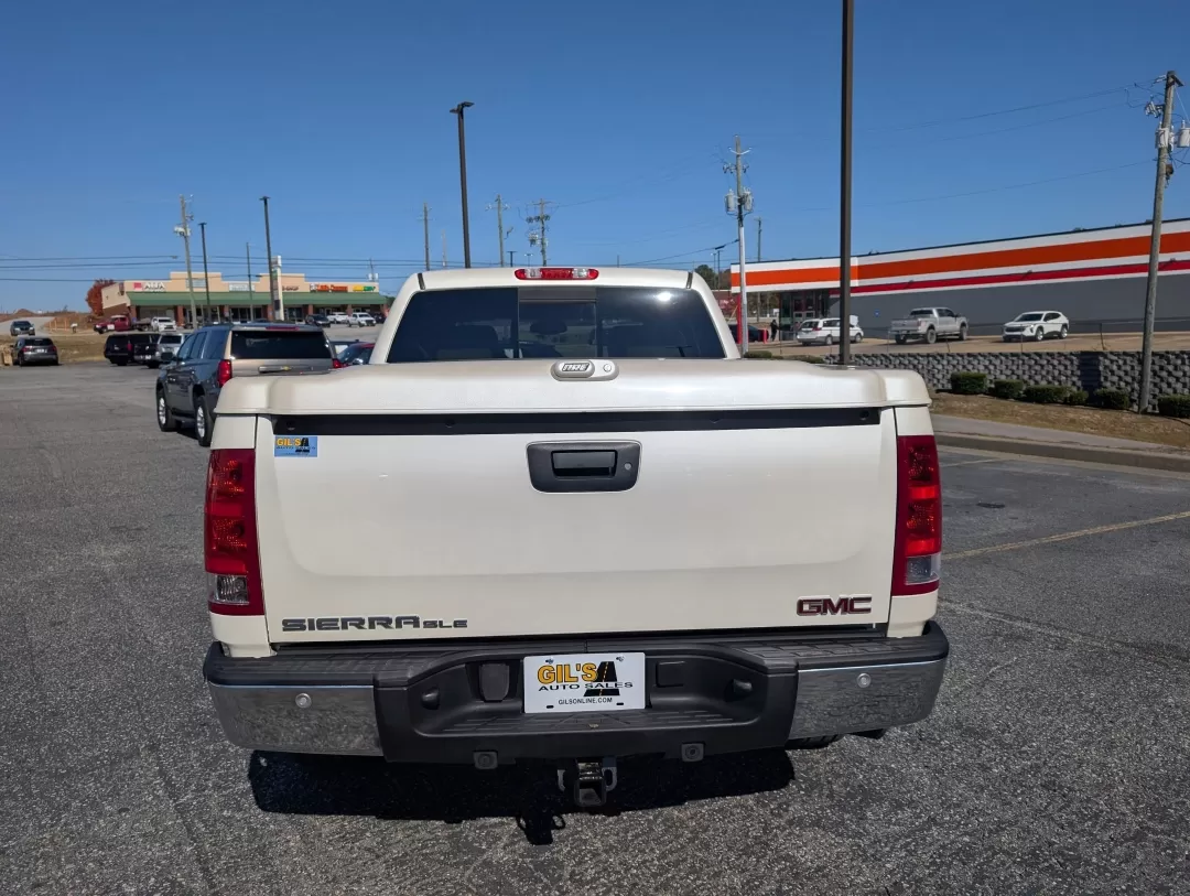 2013 /Very Dark Cashmere/Light Cashmere GMC Sierra 1500 SLE (3GTP1VE08DG) with an Other engine, located at 3959 U.S. 80 W, Phenix City, AL, 36870, (334) 297-4885, 32.469296, -85.135185 - 2013 GMC Sierra 1500 SLE - Photo#5
