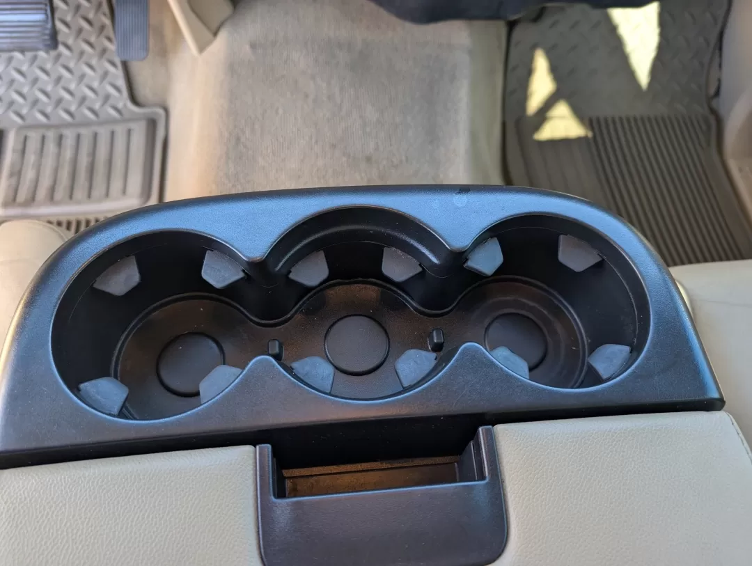 2013 /Very Dark Cashmere/Light Cashmere GMC Sierra 1500 SLE (3GTP1VE08DG) with an Other engine, located at 3959 U.S. 80 W, Phenix City, AL, 36870, (334) 297-4885, 32.469296, -85.135185 - 2013 GMC Sierra 1500 SLE - Photo#13