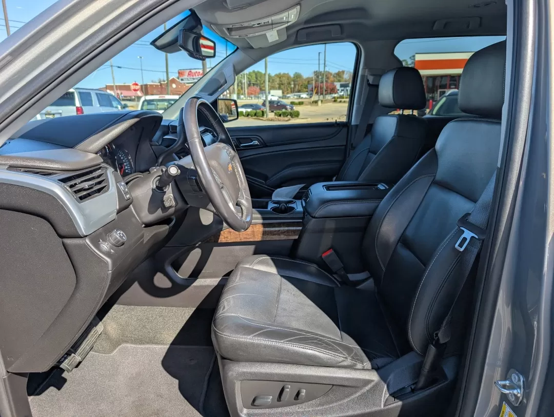 2018 /Jet Black Chevrolet Tahoe LT (1GNSCBKC0JR) with an Other engine, located at 3959 U.S. 80 W, Phenix City, AL, 36870, (334) 297-4885, 32.469296, -85.135185 - 2018 Chevrolet Tahoe LT - Photo#9