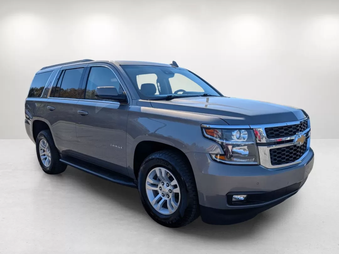 2018 /Jet Black Chevrolet Tahoe LT (1GNSCBKC0JR) with an Other engine, located at 7000 Northlake Connector, Columbus, GA, 31904, (706) 987-8085, 32.524975, -84.978134 - **Explore Your Next Adventure with the 2018 Chevrolet Tahoe LT Perfect for Family Getaways!**<br /> <br /> Are you ready for your next family camping trip, weekend adventure, or daily commute? The 2018 Chevrolet Tahoe LT is designed for those who refuse to compromise on space, comfort, and technolo - Photo#2