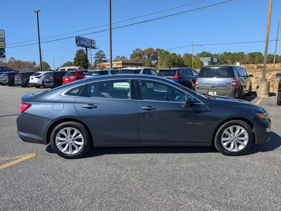 2020 /Dark Atmosphere/ Medium Ash Gray Chevrolet Malibu LT (1G1ZD5ST0LF) with an Other engine, located at 3959 U.S. 80 W, Phenix City, AL, 36870, (334) 297-4885, 32.469296, -85.135185 - 2020 Chevrolet Malibu LT - Photo#3