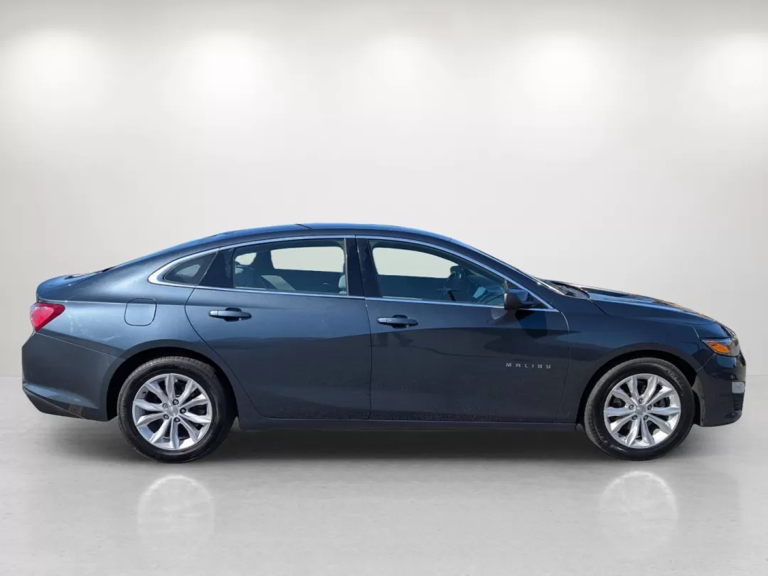 2020 /Dark Atmosphere/ Medium Ash Gray Chevrolet Malibu LT (1G1ZD5ST0LF) with an Other engine, located at 5115 14th Ave., Columbus, GA, 31904, (706) 323-0345, 32.511494, -84.971046 - 2020 Chevrolet Malibu LT - Photo#3