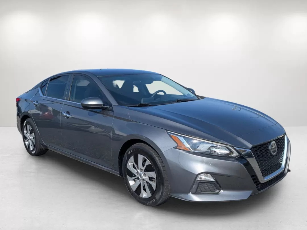 2020 /Charcoal Nissan Altima 2.5 S (1N4BL4BV1LC) with an Other engine, located at 3959 U.S. 80 W, Phenix City, AL, 36870, (334) 297-4885, 32.469296, -85.135185 - **Discover Your Perfect Ride at Gils Auto - Phenix City!**<br /> <br /> Are you looking for a reliable vehicle that seamlessly fits into your busy lifestyle? The 2020 Nissan Altima 2.5 S is the ideal sedan for those who need a dependable companion for daily commutes, family outings, or weekend adven - Photo#3