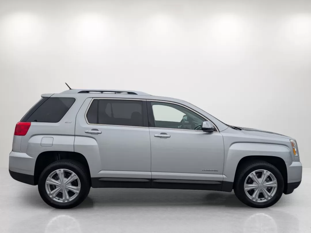 2017 /Light Titanium GMC Terrain SLT (2GKFLUEK9H6) with an Other engine, located at 1430 Gateway Drive, Opelika, AL, 36801, (334) 239-0944, 32.637871, -85.409790 - **Discover the Perfect SUV for Your Next Adventure: 2017 GMC Terrain SLT at Gils Auto - Phenix City!**<br /> <br /> Are you ready to elevate your driving experience? Whether you're a growing family looking for a reliable vehicle for school runs and weekend getaways or a commuter wanting a blend of c - Photo#3