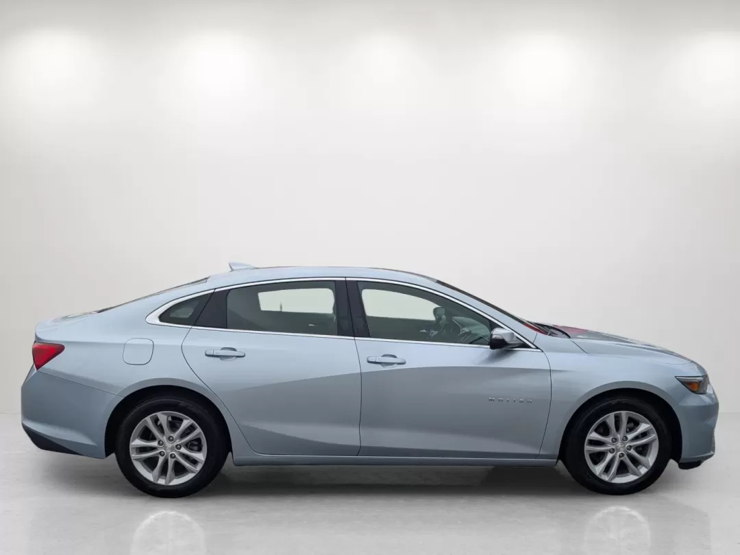 2018 /Jet Black Chevrolet Malibu LT (1G1ZD5STXJF) with an Other engine, located at 5115 14th Ave., Columbus, GA, 31904, (706) 323-0345, 32.511494, -84.971046 - 2018 Chevrolet Malibu LT - Photo#3